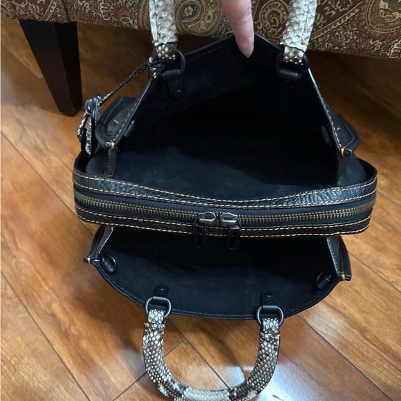 Coach Rogue 1st  (first) Generation All Black and Snakeskin handles lock and key - Picture 8 of 16